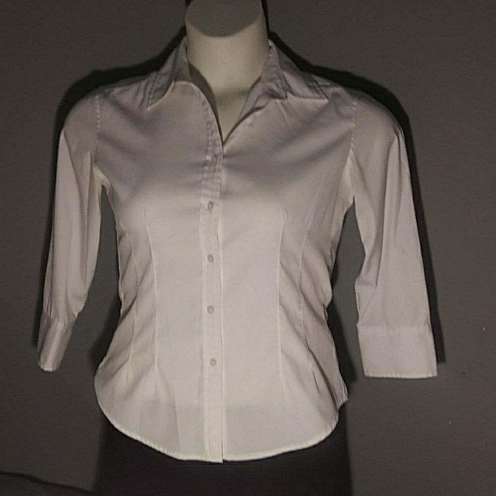 Express Womens 3/4 sleeve white button up size 3/4